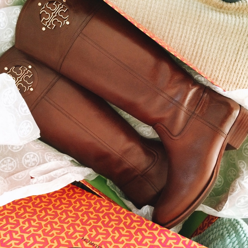 Tory Burch Kiernan riding boot (no box)